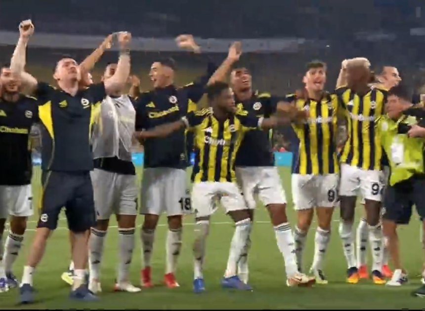 Fenerbahçe, Feyenoord'u 5-2'yle Ezip Benfica'nın Karşısına Çıktı