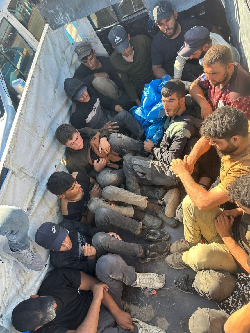 Hatay'da Göçmen Kaçakçılığı Operasyonu: 14 Suriyeli Kurtarıldı, 3 Şüpheli Tutuklandı